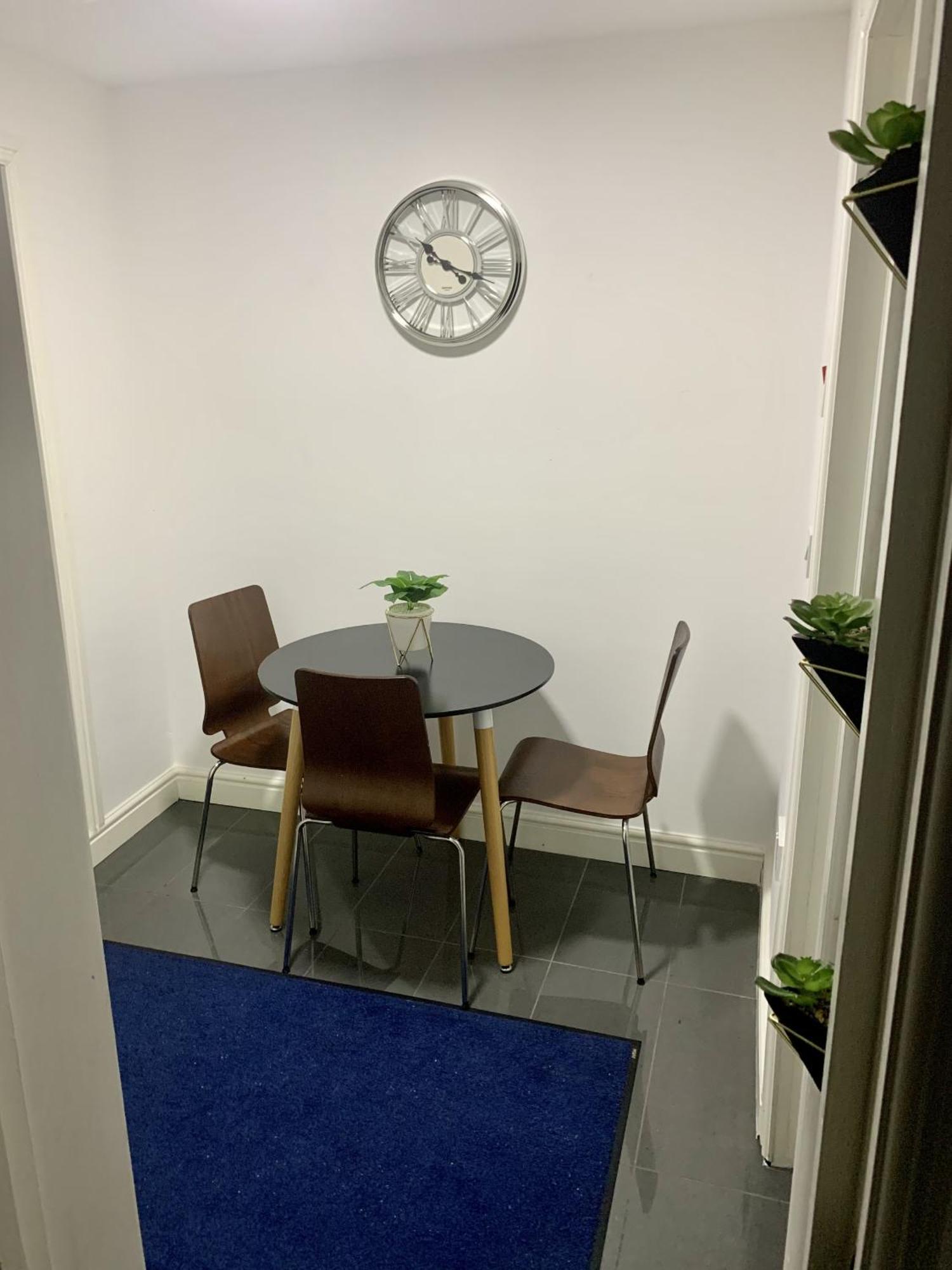 Modern & Cosy 2-Bed Apartment Near Nec, Airport & Jlr! Μπέρμιγχαμ Δωμάτιο φωτογραφία